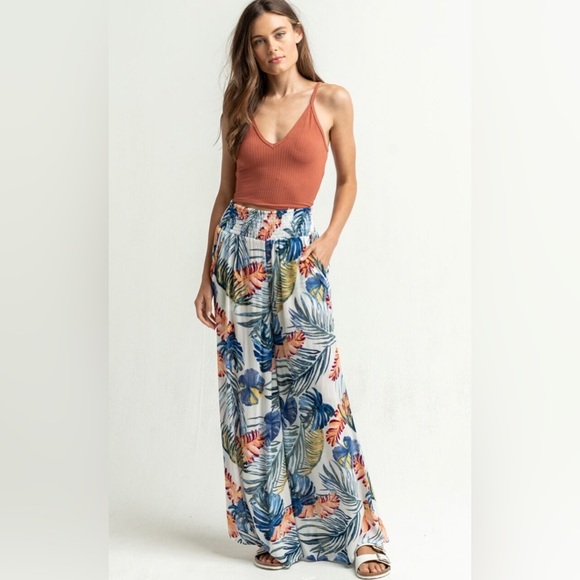 Rip Curl Pants - RIP CURL Sayulita Pants Floral Flowy Size S